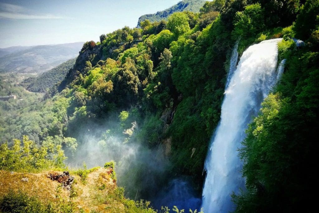 L’acqua: tra fragore e silenzio