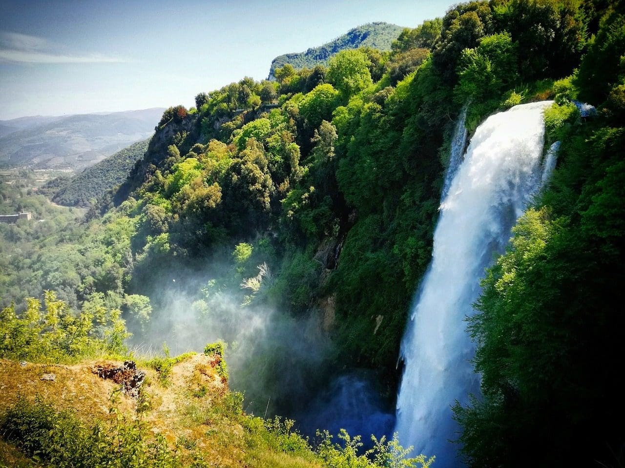 L’acqua: tra fragore e silenzio