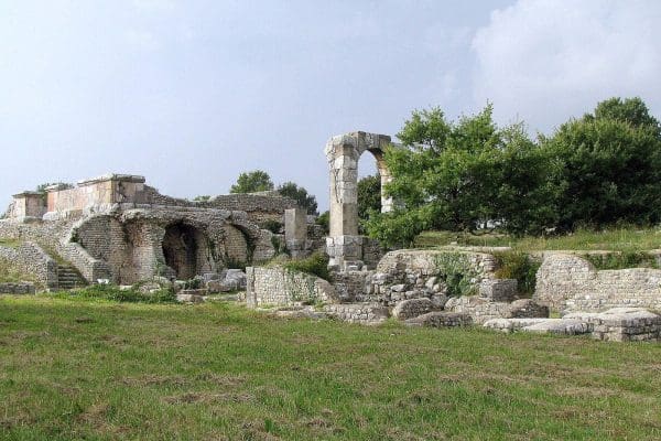 Carsulae_-_Foro_2