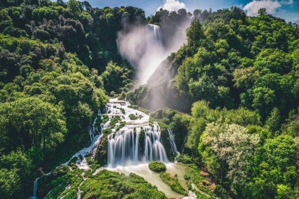 cascata-delle-marmore-umbria-terni-panoramica-1024x681-1